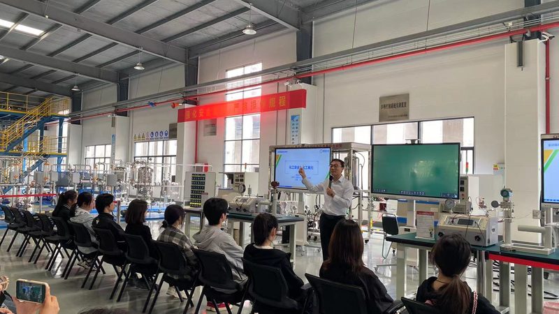 东莞精细化工产品选购：从性能到合规，这些要点不容忽视